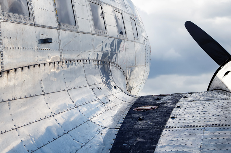 ứng dụng của máy cắt laser fiber trong ngành hàng không Ứng dụng của máy cắt laser fiber trong ngành hàng không