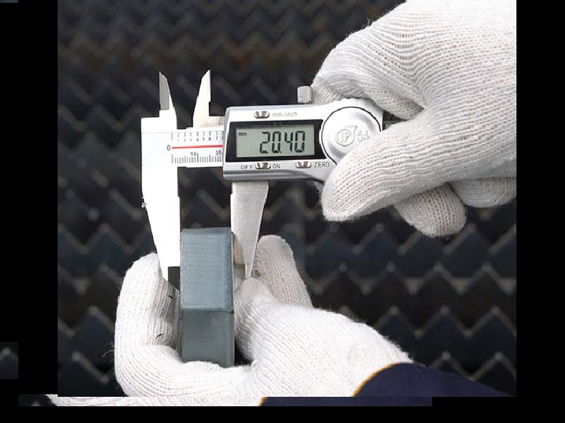 Đầu cắt laser fiber cắt kim loại dày 