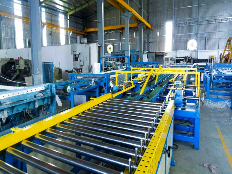 Máy Gia công ống gió cho hệ thống HVAC