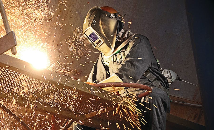 Các vấn đề liên quan đến an toàn khi sử dụng máy cắt laser fiber CNC