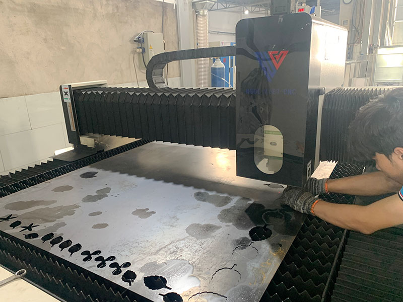 Máy Làm Phụ Kiện Ống Gió Máy Làm Phụ Kiện Ống Gió