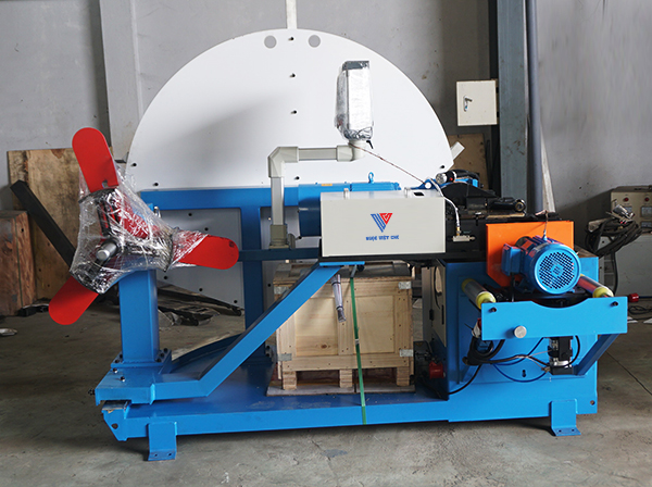 Máy chạy ống xoắn