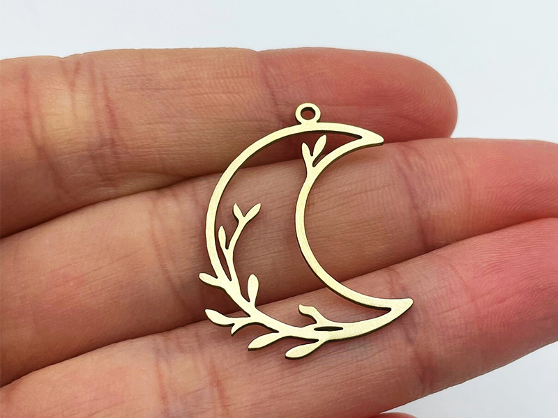 Lợi ích của máy cắt laser fiber trong quảng cáo và marketing