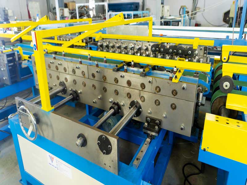 Quy Trình Sản Xuất Ống Gió Vuông