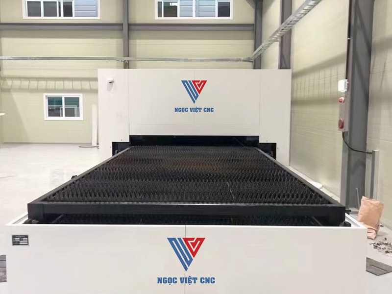 Các Yếu Tố Ảnh Hưởng Đến Hiệu Suất Và Độ Chính Xác Của Máy Cắt Laser Fiber